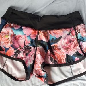 Lululemon Women's shorts